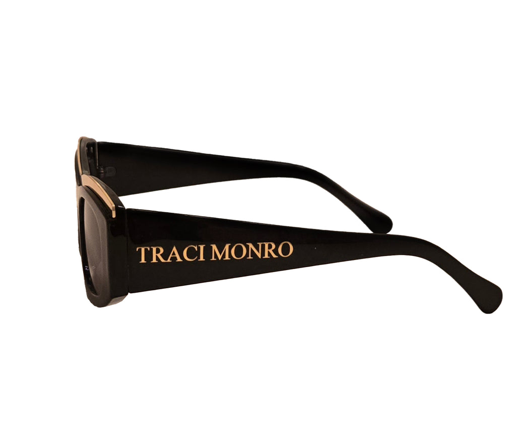 Sapphire - Traci Monro