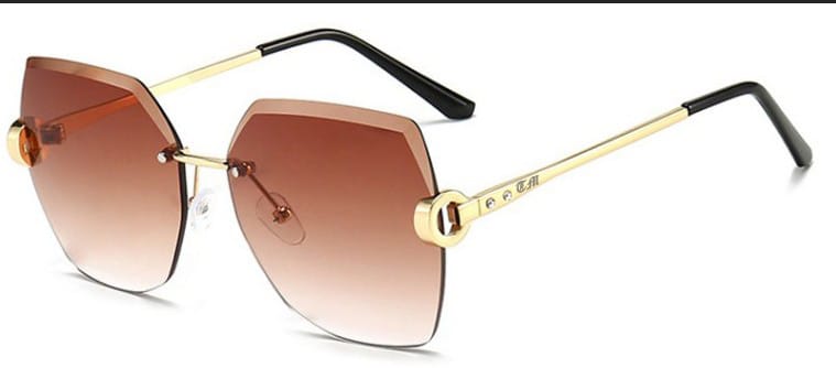 Chiane Brown - Traci Monro